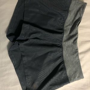 New Balance Women’s shorts grey